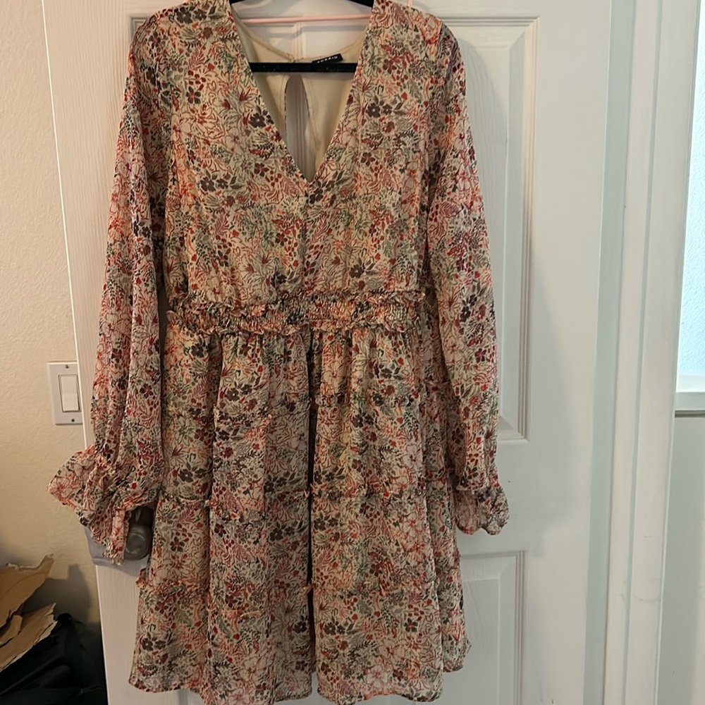 Long sleeve tiered dress